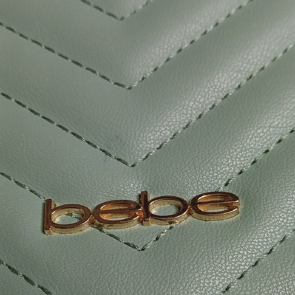 Bebe Sophia Pepermint Green Quilted Small Crossbody Bag with Woven Gold Chain - Picture 3 of 16